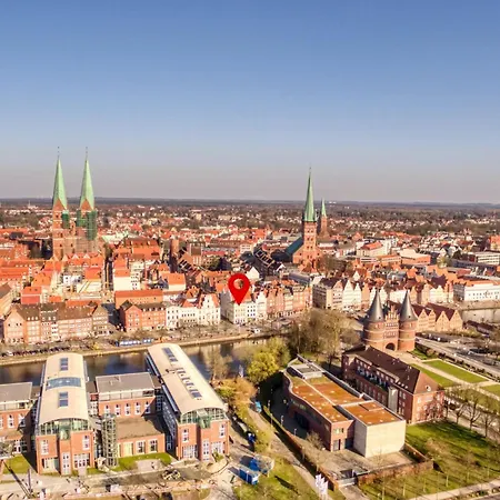 Mit Wasserblick * Lübeck
